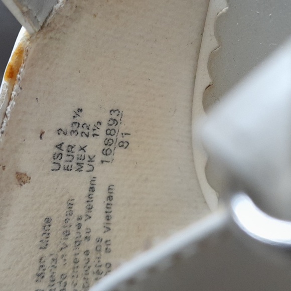 Smartfit shoes, size 2,white - Picture 3 of 6